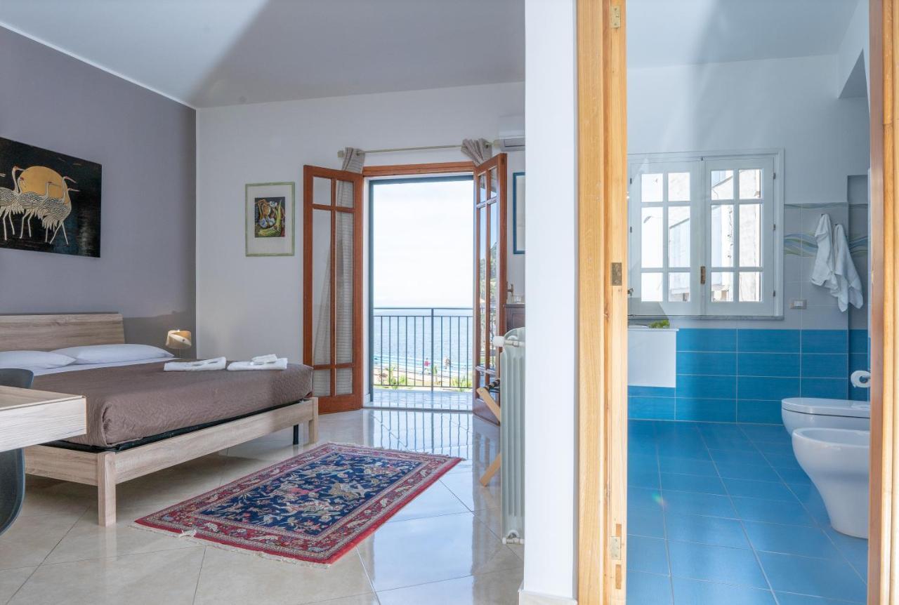 B&B Una Terrazza Sul Golfo Di ספראקוואלו מראה חיצוני תמונה