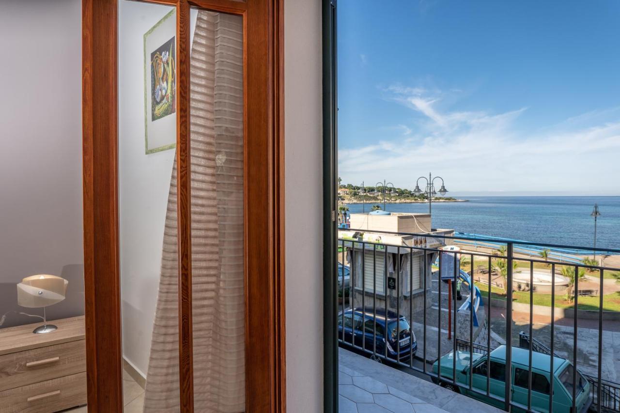 B&B Una Terrazza Sul Golfo Di ספראקוואלו מראה חיצוני תמונה