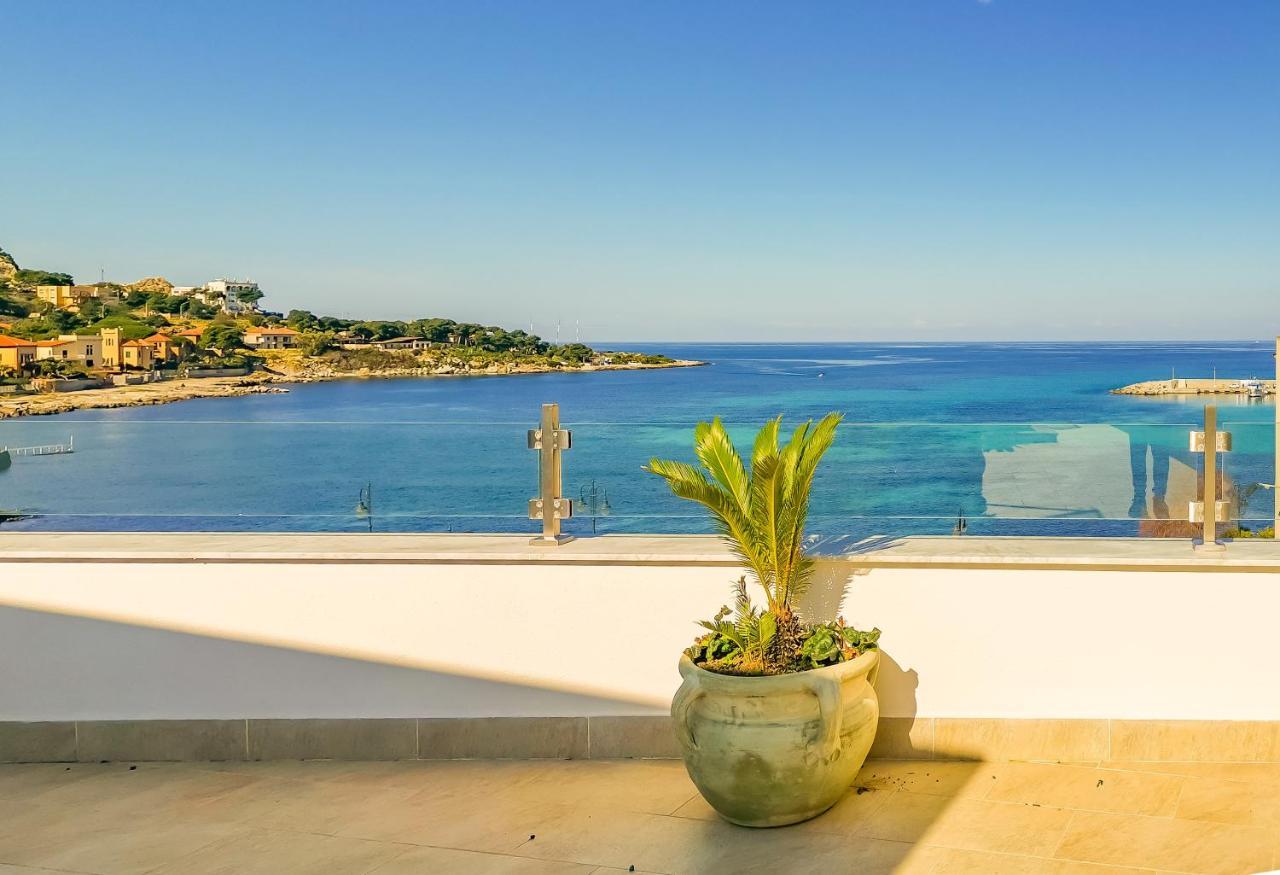 B&B Una Terrazza Sul Golfo Di ספראקוואלו מראה חיצוני תמונה